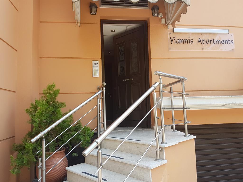 Yiannis Apartments ヨアニナ エクステリア 写真