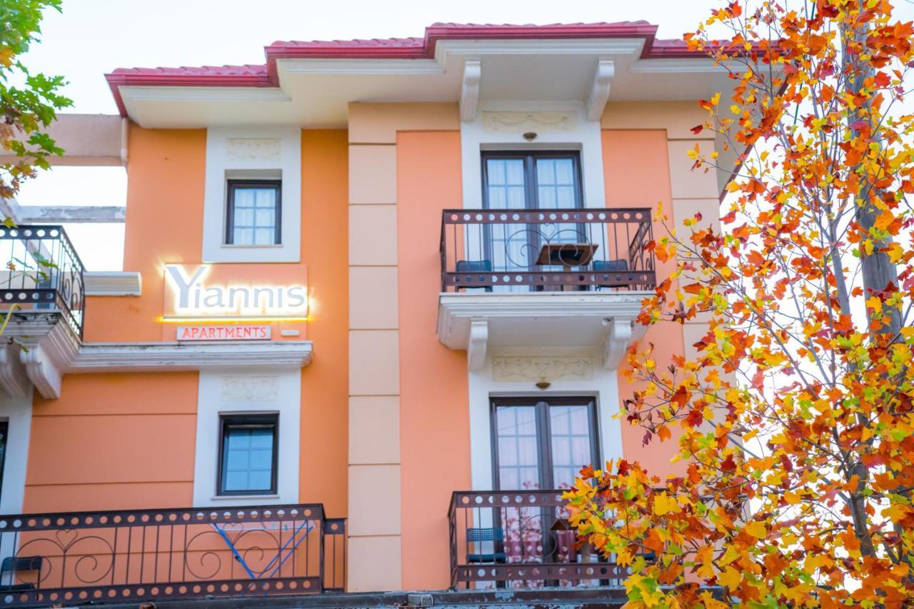 Yiannis Apartments ヨアニナ エクステリア 写真